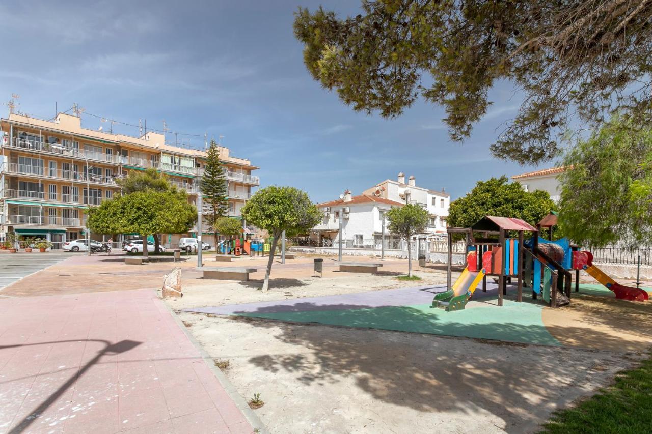 ✩Direct Beach Location ✩ Familyfriendly ✩ Netflix Santa Pola Exteriör bild